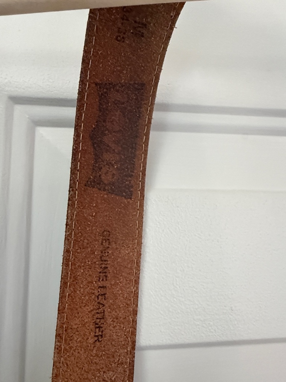 Timberland (black) -Levi’s (brown) Genuine leatherMen's Belts Size 36 - Picture 4 of 9